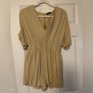 Very J LINEN LOOK SHIRRED WAIST BEACH ROMPER